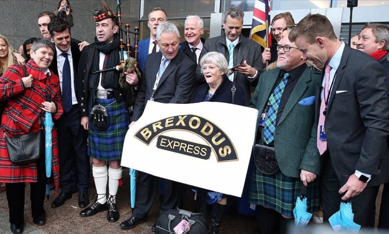 İngiliz vekiller eşyalarını topladı 7 ingiliz milletvekilleri