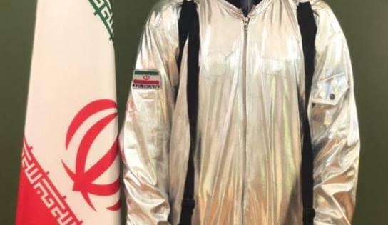 Bakan özür diledi! Sahte astronot kıyafeti paylaşmıştı 1 astronot kiyafeti