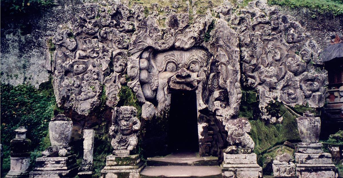 Bali Tapınakları - Goa Lawah