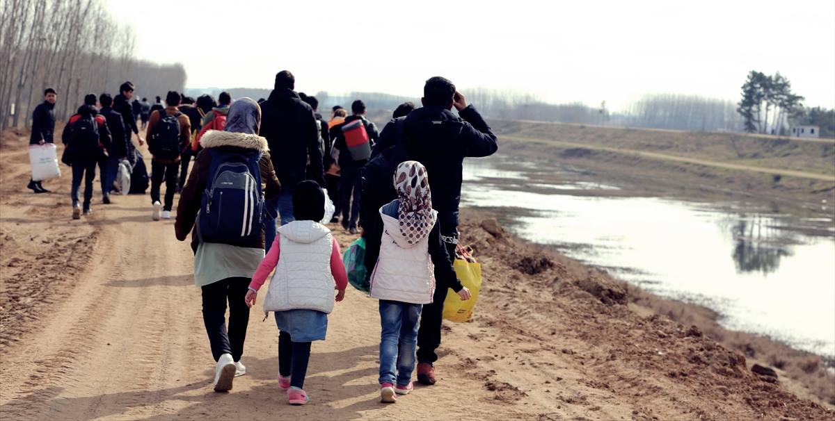 Yunanistan sınırı ve Ege sahillerine akın artarak devam ediyor 1 suriyeliler edirne