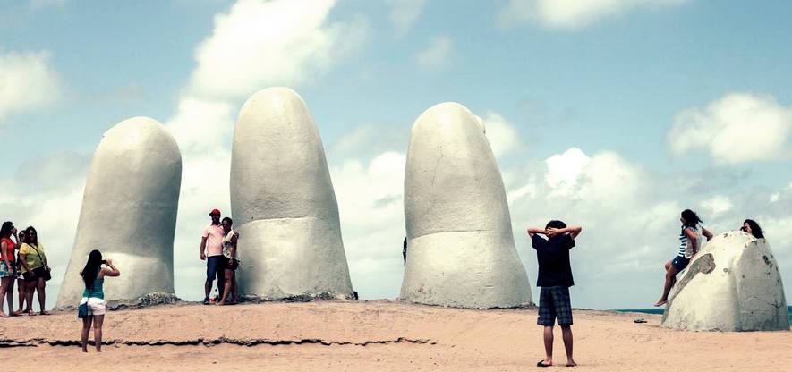 Uruguay ve Montevideo'nun En Güzel Plajları 2 Uruguay plajları arasında en ünlülerden biri olan Playa Brava...