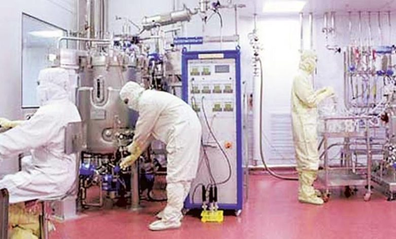 Testler bitmeden üretim başladı, fiyatı da belli: Milyonlarca doz koronavirüs aşısı 1 koronavirus asisi hindistan