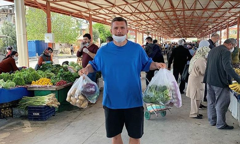 Alman yıldız pazar alışverişinde 8 podolski pazar
