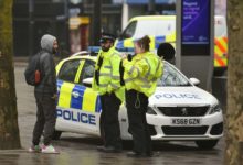 polis ingiltere 1982471