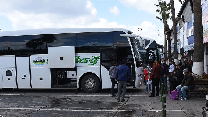 Otobüsler seferlere hazır bekliyor 1 otobusler