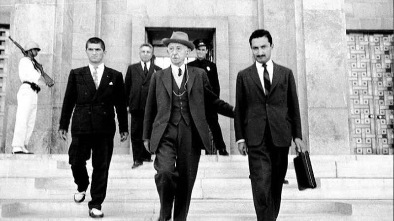İsmet İnönü Bülent Ecevit