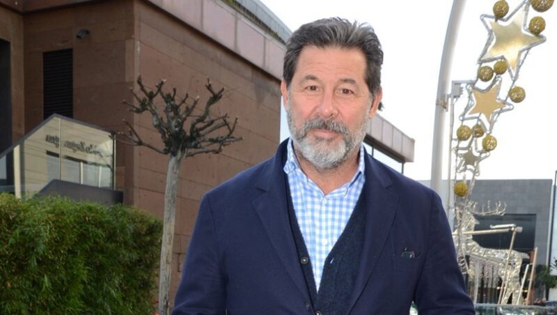 Cem Boyner (d. 23 Eylül 1955, İstanbul), Boyner Holding'in sahibi ve yöneticisi, Yeni Demokrasi Hareketi'nin kurucusu ve ilk genel başkanı iş insanı.