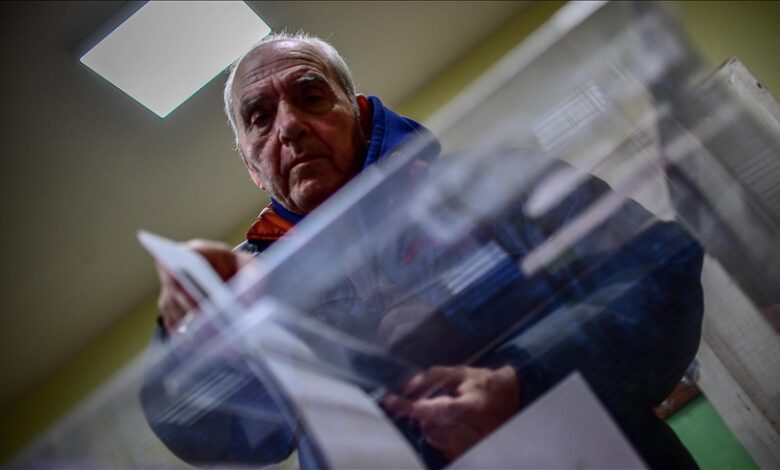 Bulgaristan'da yerel seçimler yapılıyor 4 Bulgaristan’da yerel seçimler için oy verme işlemi başladı.