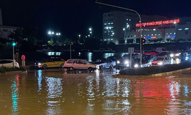 Özlemle beklenen yağışlar ise birkaç gün önce başladı. AFAD; 41 il için turuncu, 31 il içinse sarı kod verdi.