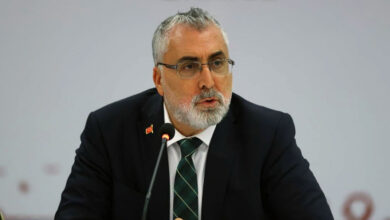 Bakan Vedat Işıkhan’dan asgari ücret açıklaması 12 Çalışma ve Sosyal Güvenlik Bakanı Vedat Işıkhan, asgari ücretle ilgili çok konuşulacak bir açıklama yaptı.