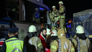 Kuzey Marmara’da feci kaza! Yolcu otobüsü ile TIR çarpıştı 10 Kuzey Marmara Otoyolu’nda yolcu otobüsü ile TIR çarpıştı. Feci kazada bir kişi hayatını kaybetti.
