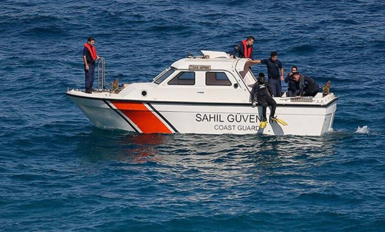 İzmir Dikili'de Tekne Battı
