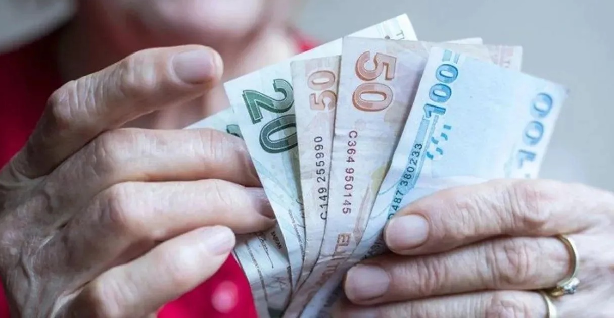Emekliye zam farkı ne zaman ödenecek? Tarih açıklandı 1 Emekli maaş farklarının ödeneceği tarih açıklandı