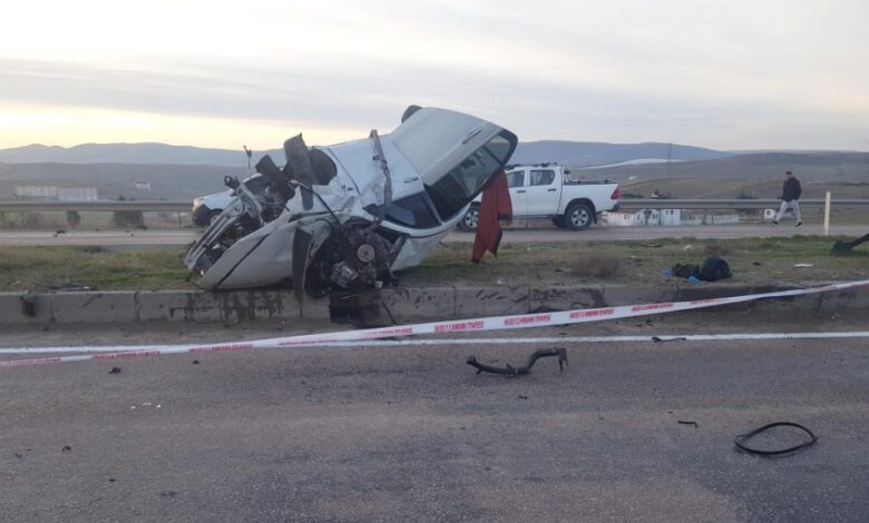 Ankara'da trafik kazası... İzinli olarak memleketi Ankara'ya giden asker, yaptığı kaza sonucunda hayatını kaybetti.