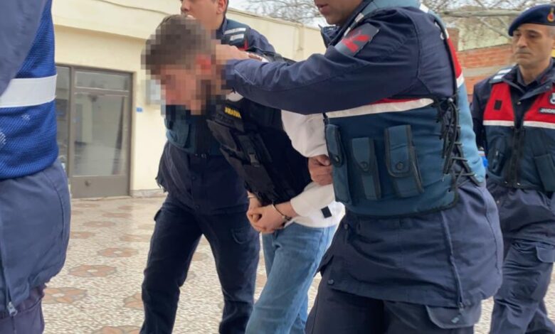 Çanakkale'de 4 gün önce iki kişi öldürüldü. Gözaltına alınan A.K cinayetleri itiraf etti.