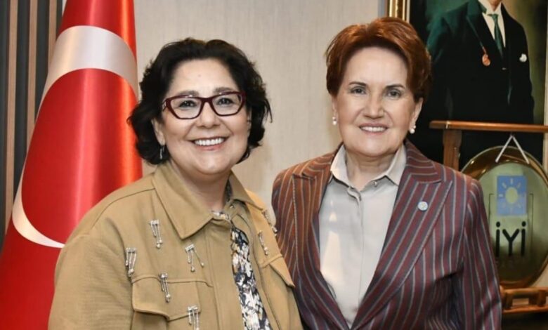 İYİ Parti Adana İl Başkanı Azime Kocacık istifa etti 5 İYİ Parti’den neredeyse her gün bir istifa haberi geliyor. Son olarak Adana İl Başkanı Azime Kocacık istifa ettiğini duyurdu.