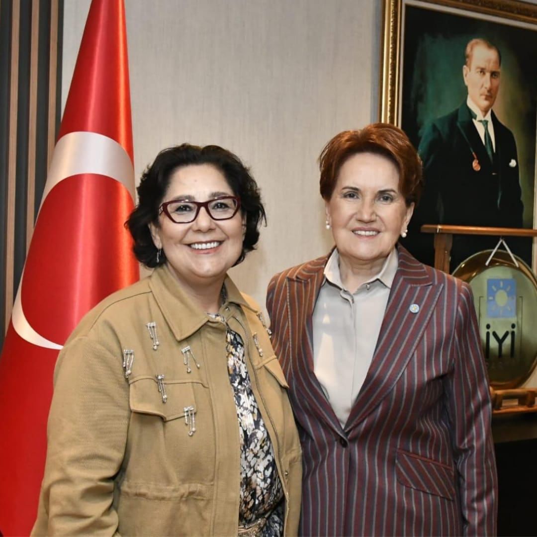 İYİ Parti Adana İl Başkanı Azime Kocacık istifa etti 1 İYİ Parti’den neredeyse her gün bir istifa haberi geliyor. Son olarak Adana İl Başkanı Azime Kocacık istifa ettiğini duyurdu.