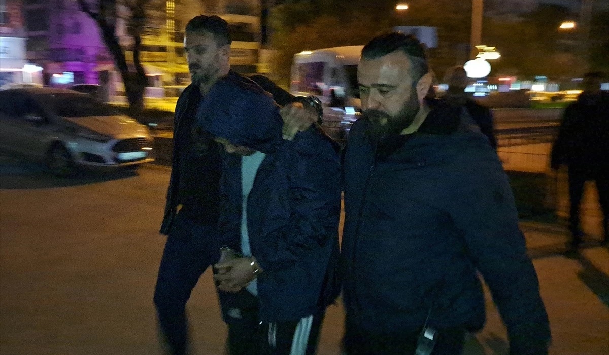 Kuşadası'nda cinayet! Abidin Canbazoğlu dövülerek öldürüldü 1 Abidin Cambazoğlu Cinayeti