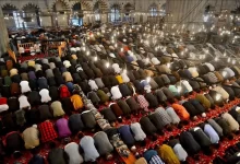 Bayram sabahı bulundukları illerde bayram namazına gidecekler namaz vakitlerini araştırmaya başladı. İşte, 81 il bayram namazı vakitleri...
