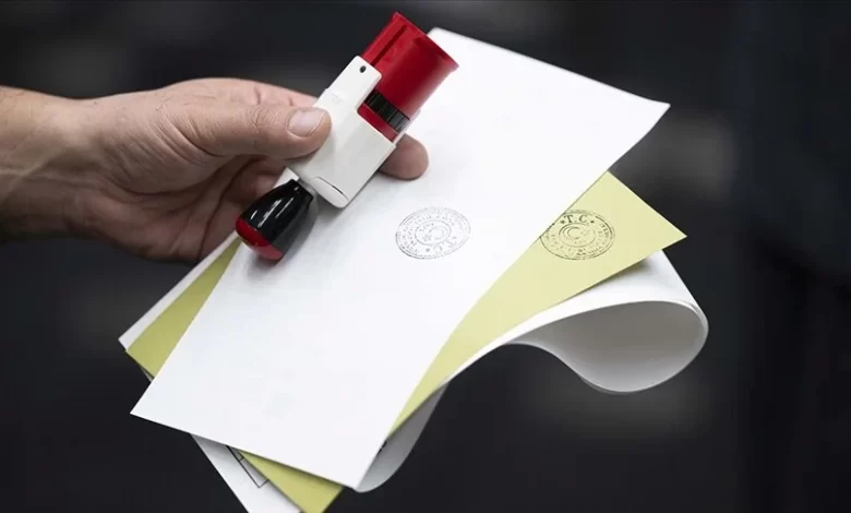 Seçim sonuçlarına 14 Nisan'a kadar itiraz edilebilecek 1 CHP 35, AK Parti 24, DEM 10, MHP 8, Y.Refah Partisi 2, BBP 1, İYİ Parti 1 belediye başkanlığı kazandı. Seçim sonuçlarına itiraz takvimi belirlendi.