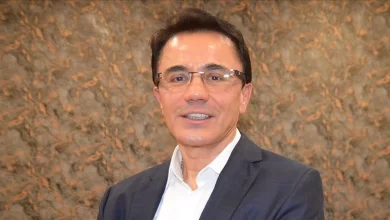 Oğluna cinsel istismarda bulunduğu gerekçesiyle hakkında dava açılan Dr. Ender Saraç beraat etti.