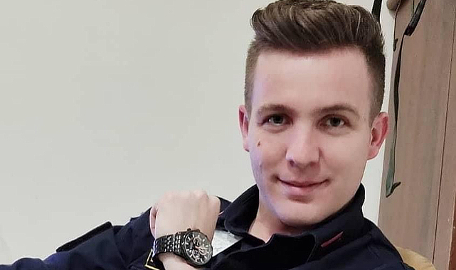 Şehit olduğu gün baba oldu 1 Tunceli Ovacık'ta şehit olan Orhan Burak Büyükçaylı şehit olduğu gün eşi doğum yaptı.
