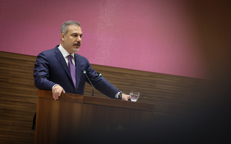 Dışişleri Bakanı Hakan Fidan, ABD Başkanı Donald Trump’ın Filistin halkının Gazze’den sürülmesi önerisini sert bir dille eleştirdi.