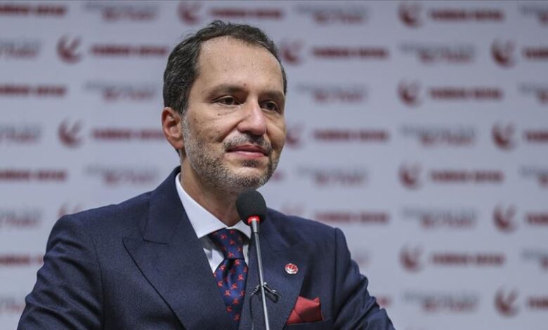 Fatih Erbakan: Ülkenin gerçek gündemi yoksulluk 4 Fatih Erbakan, İl Başkanları Toplantısı öncesinde yaptığı açıklamada, Türkiye'nin gerçek gündeminin geçim mücadelesi olduğunu vurguladı.