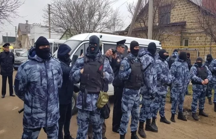 Kırım Tatarlarına baskı devam ediyor: 5 kişi daha alıkonuldu 9 kirim tatarlari isgal altinda mi