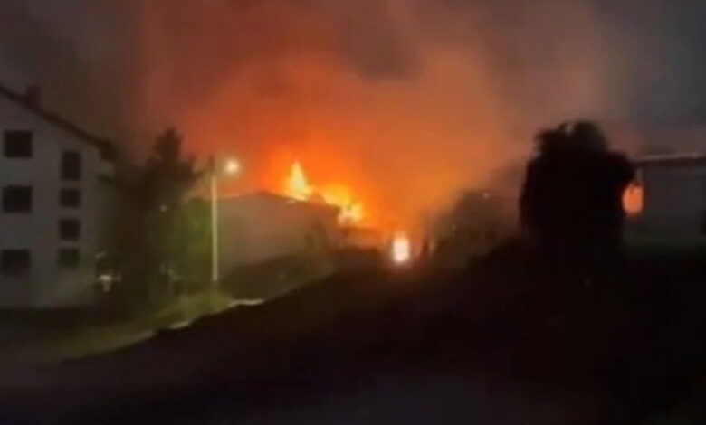 Kuzey Makedonya’daki facianın ardından yaşananlar 1 Kuzey Makedonya’nın Koçani kentinde bir gece kulübünde çıkan yangında 59 kişi hayatını kaybederken, 155 kişi yaralandı.