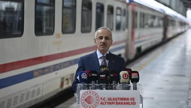 Ulaştırma ve Altyapı Bakanı Abdulkadir Uraloğlu, TCDD ait 63 farklı gar ve istasyonda ücretsiz Wi-Fi hizmeti sunulduğunu açıkladı.