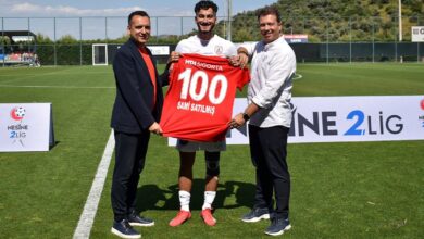 Altınordu, GMG Kastamonuspor karşılaşması öncesi kulüpte 100. maçına çıkan 2004 doğumlu Sami Satılmış'ı onure etti!