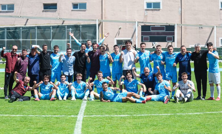 Trabzonspor gençlerde şampiyon 6 Kayserispor'u deplasmanda 3-1 yenen Trabzonspor U19 Takımı, Galatasaray'ın puan kaybetmesiyle bitime iki hafta kala şampiyon oldu