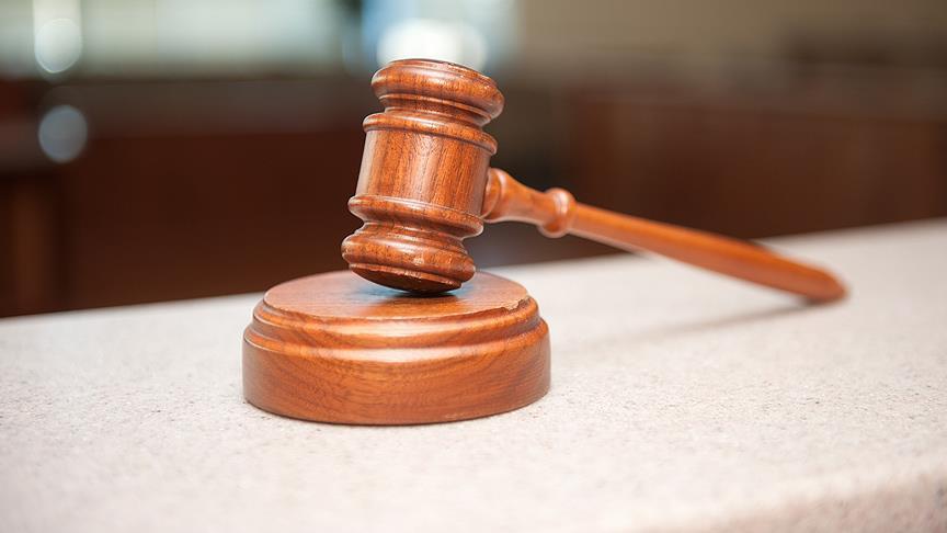 Genç avukatlara 6 ay ödemesiz kredi desteği geliyor 1 Yılmaz Tunç, genç avukatların kendi hukuk bürolarını kurabilmeleri için teminatsız, 6 ay geri ödemesiz kredi desteği sağlanacağını açıkladı.
