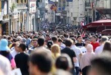 TÜİK, 2025 yılı ikinci çeyrek iş gücü verilerini açıkladı. İşsizlik oranı bir önceki çeyreğe göre 0,3 puan artarak yüzde 8,6 oldu.