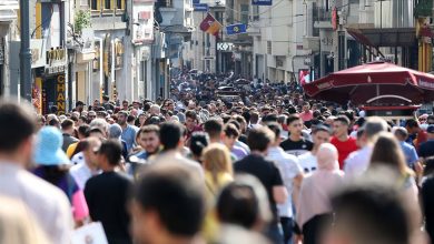 TÜİK, 2025 yılı ikinci çeyrek iş gücü verilerini açıkladı. İşsizlik oranı bir önceki çeyreğe göre 0,3 puan artarak yüzde 8,6 oldu.