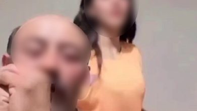 Hatay’ın Erzin ilçesinde bir baba, küçük kızını TikTok uygulaması üzerinden dans ettirerek para topladı.