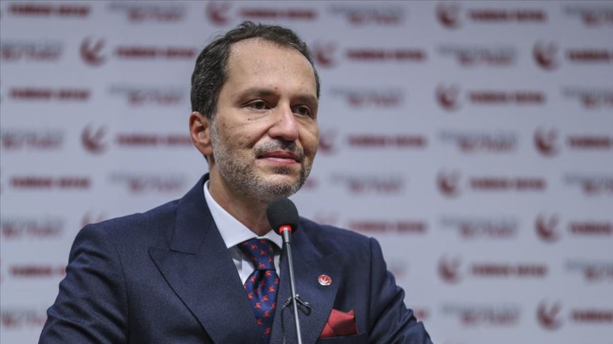 Fatih Erbakan: 2028’de kendi adayımızla yarışacağız 1 Yeniden Refah Partisi Genel Başkanı Fatih Erbakan, 2028 Cumhurbaşkanlığı seçiminde kendi adaylarıyla yarışacaklarını belirtti.