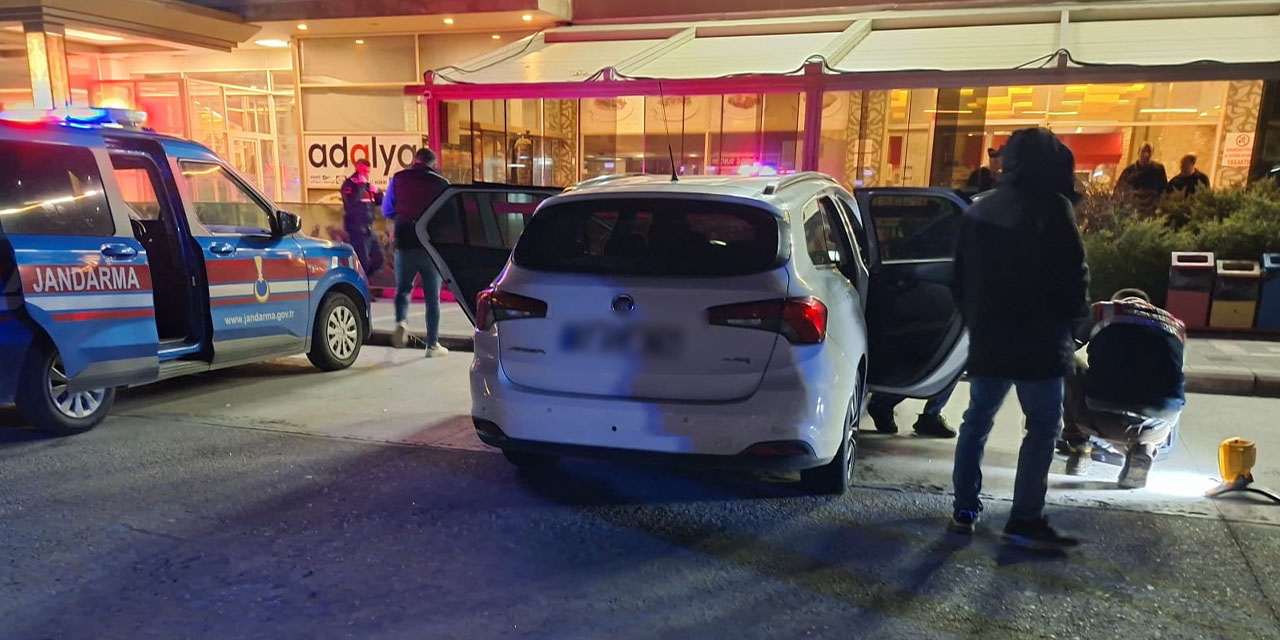 Afyonkarahisar'da gizemli ölüm 1 arac ceset