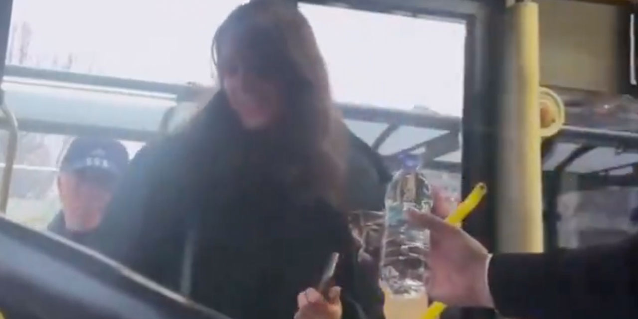 İstanbul'da otobüs şoföründen duygulandıran hareket 1 ggg