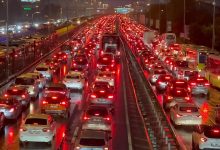 İstanbul’da toplu ulaşımda güvenliği artırmaya yönelik yeni bir adım atıldı. İETT ve Özel Halk Otobüsleri’nde azami hız 70 kilometreyle sınırlandı.