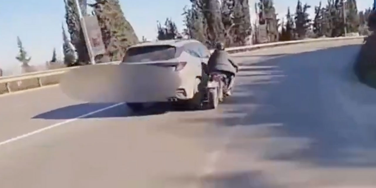 Kocaeli'de trafik magandası kameraya takıldı! 1 motor