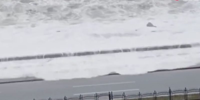 Rize’de yolu su bastı