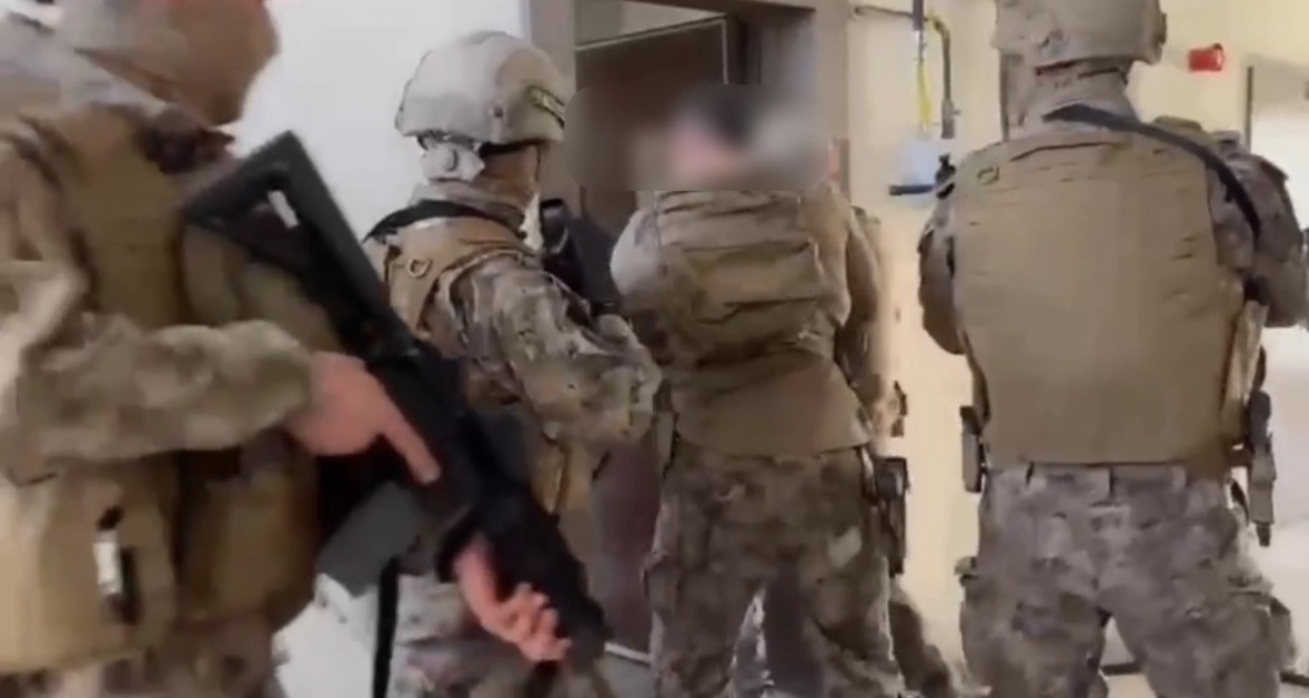 Gaziantep’te iş adamını gasp eden şahıslar yakalandı 1 AW670809 01