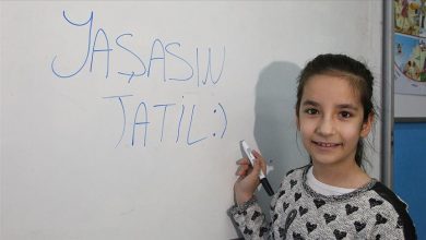 Türk Eğitim-Sen’in Türkiye genelinde yaptığı ankette öğretmenlerin büyük çoğunluğu birer haftalık ara tatillerin kaldırılmasına karşı çıktı.