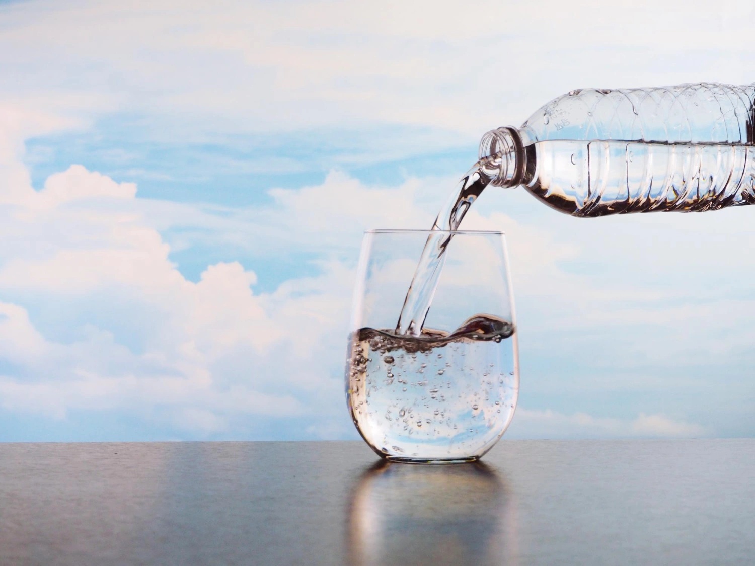 Evinde bulunan şişedeki sıvıyı su zannetti, birkaç saat içinde hayatını kaybetti. Bursa’da yaşanan olay yürek burktu.