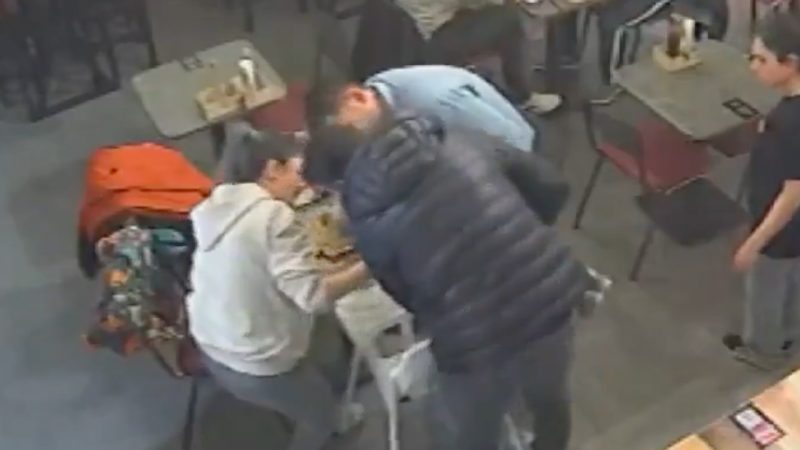 Kayseri’de bebek heimlich manevrasıyla kurtarıldı 2 Kayseri’de ailenin korku dolu anları