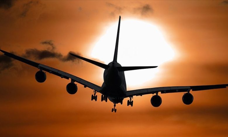 Orta Doğu’da hava trafiği alarmda: Seferler iptal edildi 5 İran’a yönelik saldırıların ardından Orta Doğu hava sahasında yaşanan gelişmeler sivil havacılığı da doğrudan etkiledi. Seferler iptal edildi