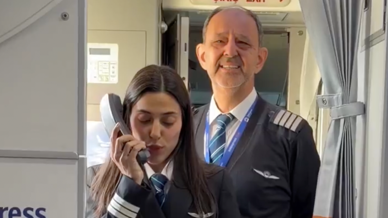 Pilot babanın gurur dolu anları