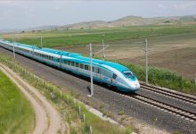 Abdulkadir Uraloğlu, Ramazan Bayramı’nda artan yolcu talebini karşılamak amacıyla yüksek hızlı tren, anahat ve bölgesel trenlerde kapasitenin artırılacağını açıkladı.